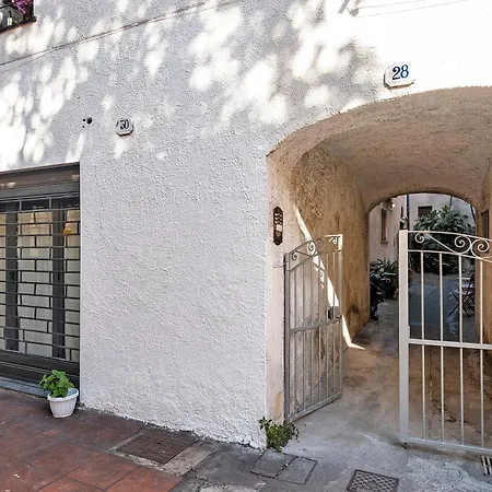 La Casa Di Iris Con Posto Auto Apartamento