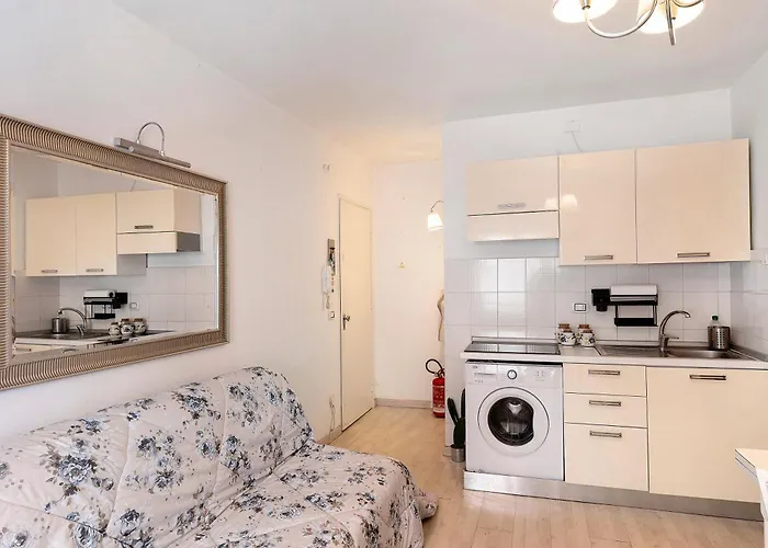 La Casa Di Iris Con Posto Auto 아파트